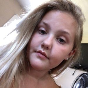 Meet your Posher, Carleigh